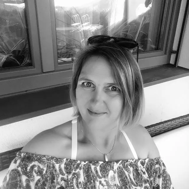 verena-hanser-portrait-sw